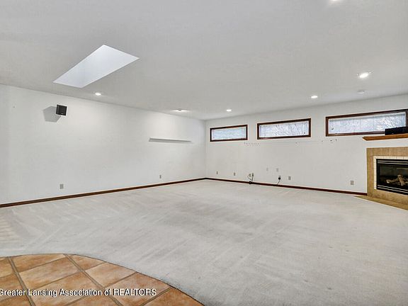5th image of 1575 Mojave Ct