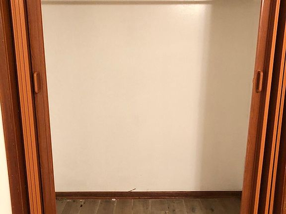 2nd Bedroom Closet Inside