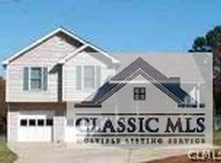 364 Crawford W, Long Street Danielsville, GA 30633