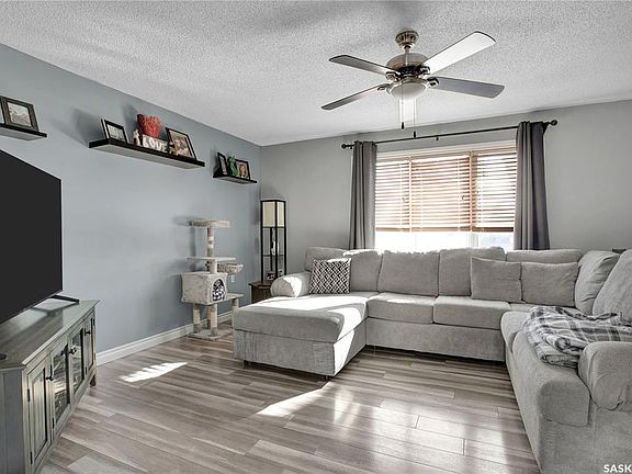 4th image of 202 Rigmor STREET