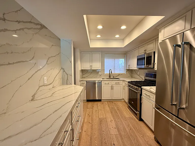 853 Larrabee St #6 — Photo 27