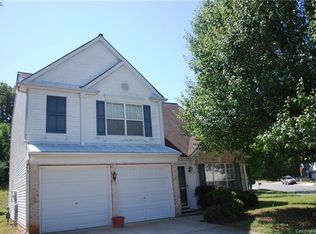 1104 Wylam Dilly Ct, Charlotte, NC 28213