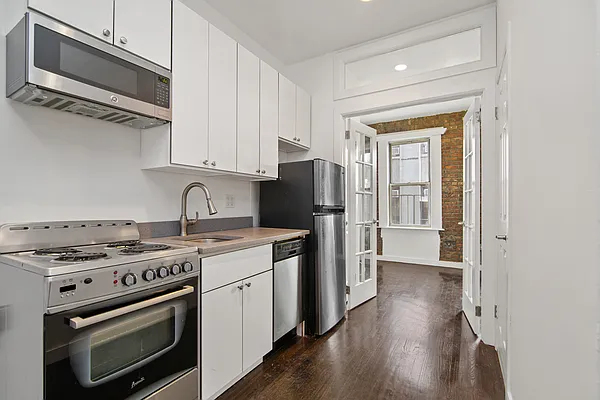 Rented by REAL New York | media 14