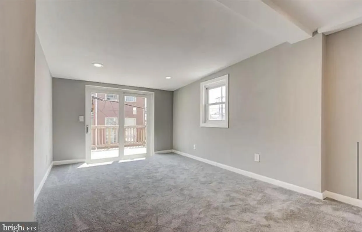 2 bed, 1.5 bath, 1248 sqft, $2,300 — Photo 4
