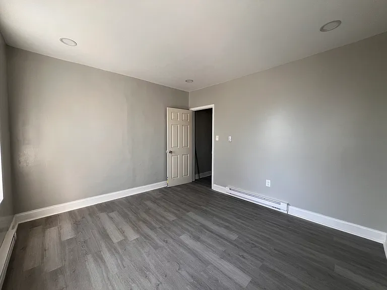 5708 Walnut St #2 — Photo 2