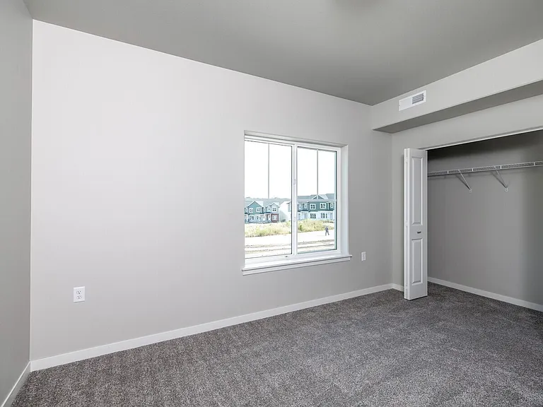 204 Sycamore Dr — Photo 13