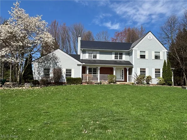 26 Kimberwick Ct, Chagrin Falls, OH 44022