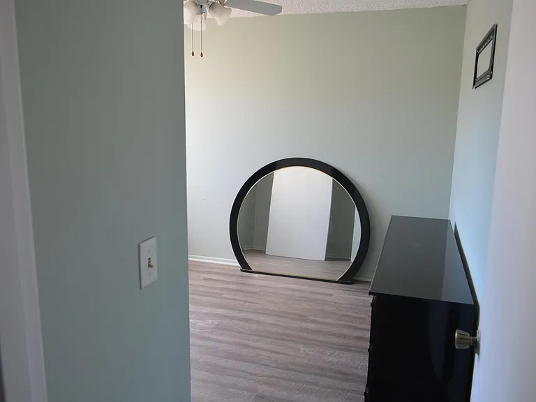 973 Whitman Dr — Photo 13