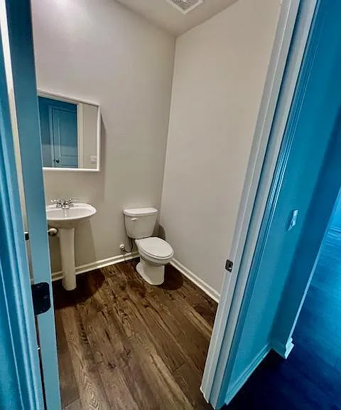 2728 Piper Dr S — Photo 5