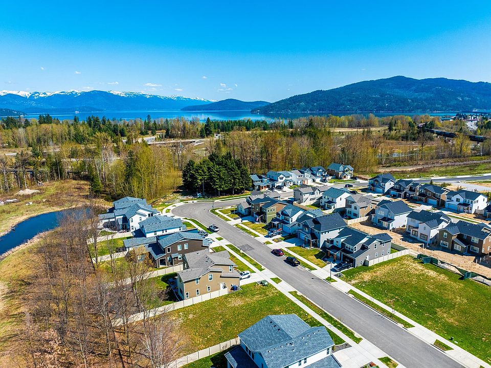 Nearby recreation on Lake Pend Oreille
