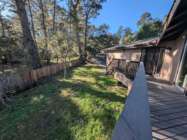 4059 Crest Rd — Photo 3