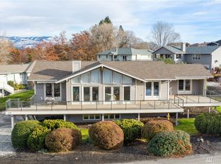 200 Manson View Dr, Manson, WA 98831