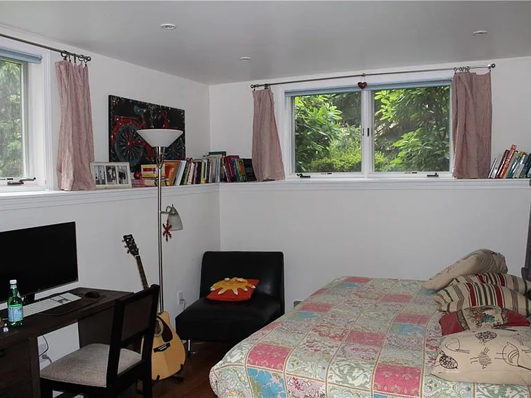 649 Heritage Hls #B — Photo 11