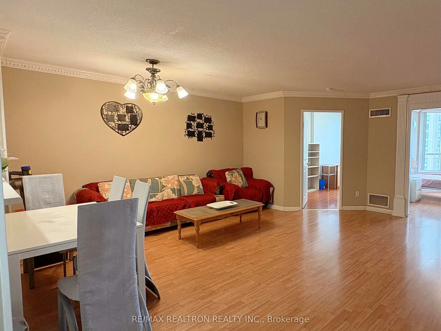 3 bed, $2,995 — Photo 2