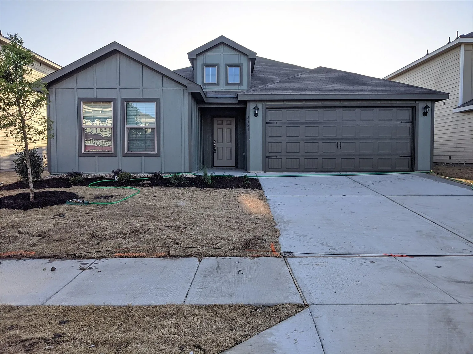 3 bed, 1600 sqft, $2,199 — Photo 2