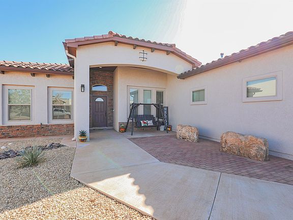 3rd image of 3574 Red Arroyo Dr