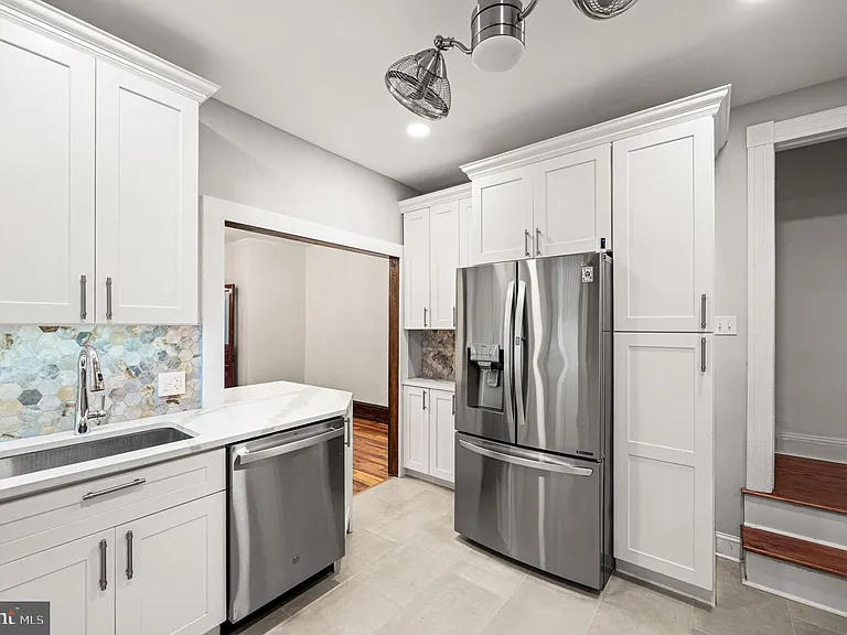 3740 Manayunk Ave — Photo 10
