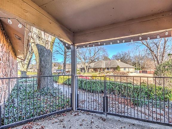 3rd image of 2201 Glynnwood Dr