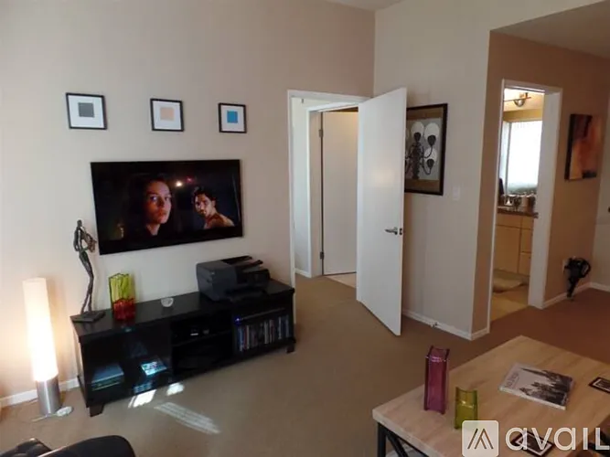 445 Island Ave — Photo 10