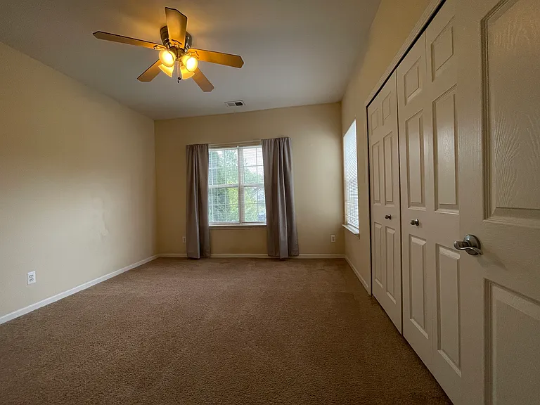 474 Village Dr — Photo 19
