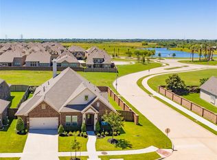 651 Bedias St, Webster, TX 77598