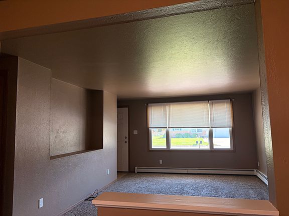 4th image of 2074 Marlee Ln #2074