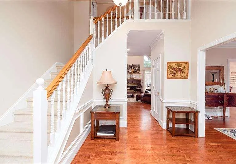 160 Clipper Bay Dr — Photo 3