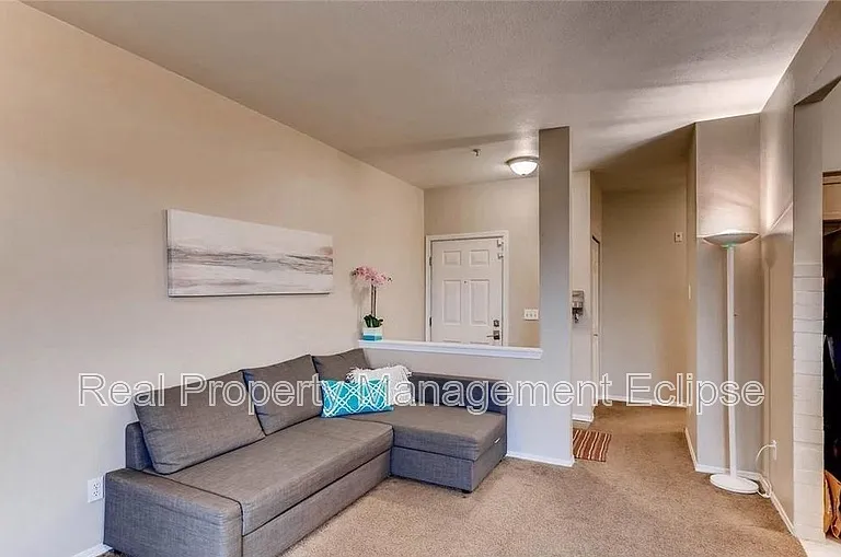 18930 Bothell Everett Hwy #G204 — Photo 2