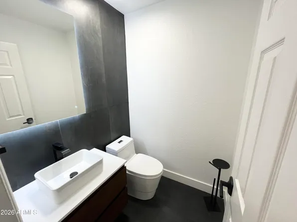 4047 W WHISPERING WIND Drive, Glendale, AZ 85310