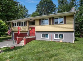308 Carey Mission Rd, Niles, MI 49120