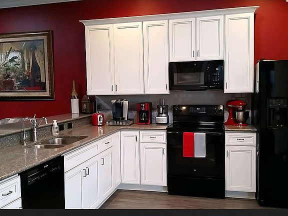2nd image of 15255 95th St