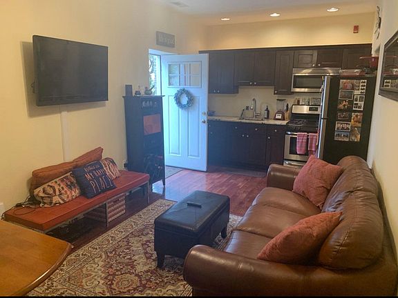 3rd image of 1439 E Passyunk Ave