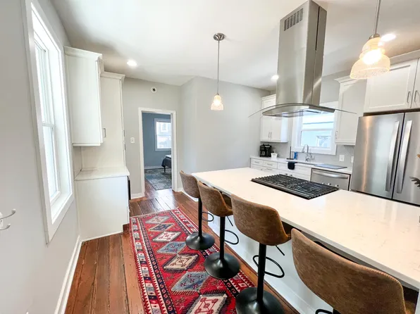 34 Cooper St, Charleston, SC 29403