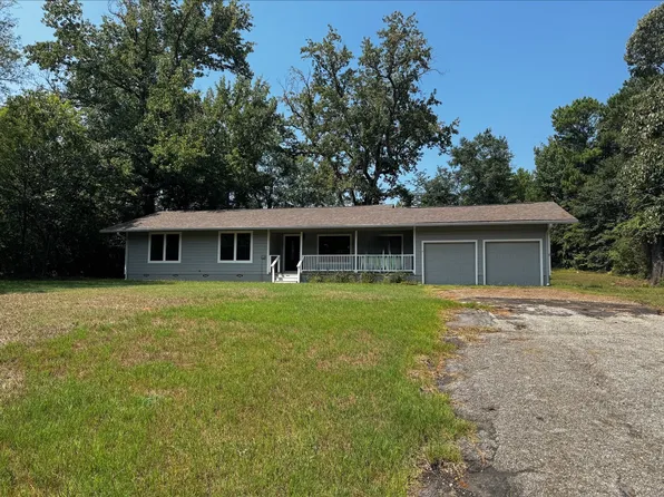 259 S Jenkins St, Daingerfield, TX 75638