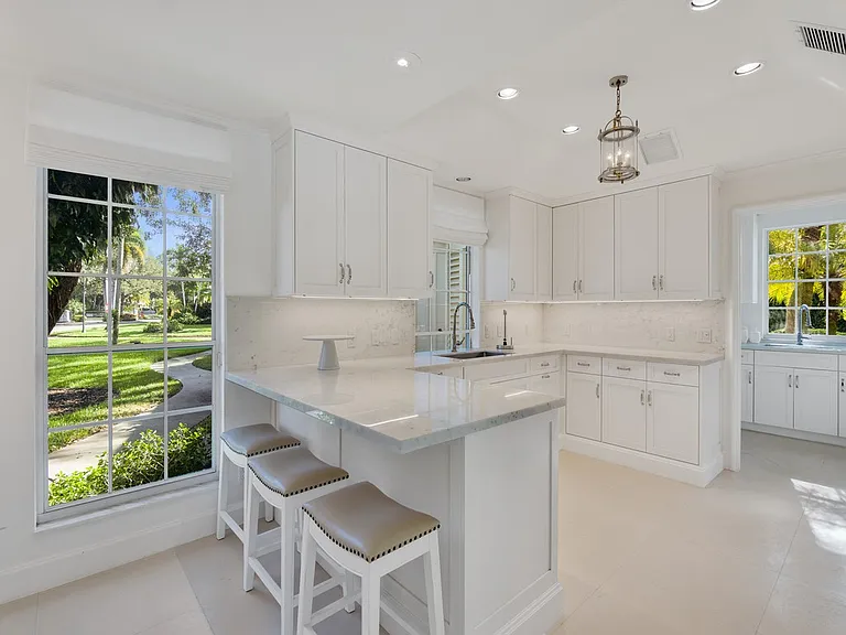 100 River Oak Ln — Photo 11