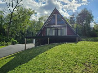 12076 Point Rd, Huntingdon, PA 16652