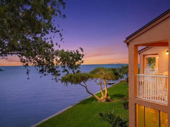7400 Sunshine Skyway Ln S APT 126, Saint Petersburg, FL 33711