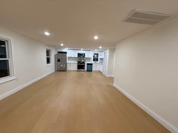 252 Maple St Floor 2, Secaucus, NJ 07094