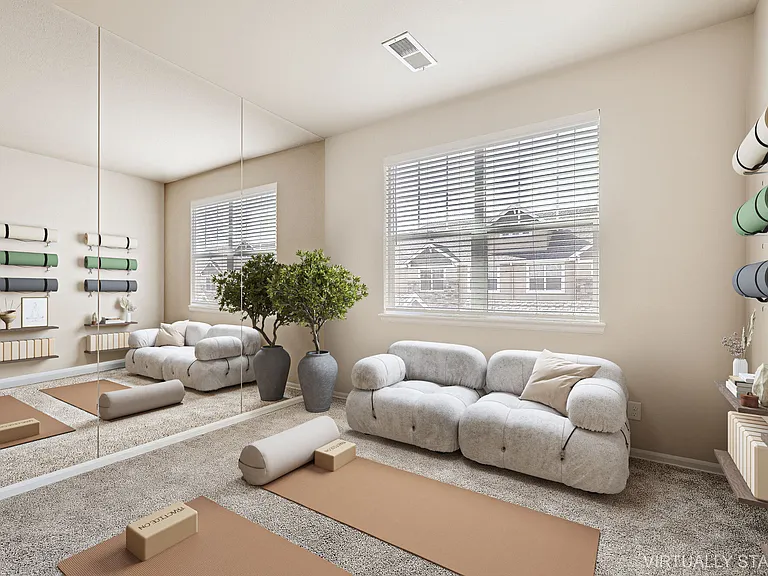 Maple Leaf Townhomes — Photo 14