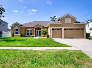 2952 Majestic Isle Dr, Clermont, FL 34711