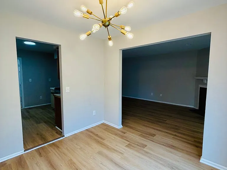 11 Saffron Dr — Photo 19