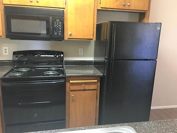 2nd image of 3401 Shawnee Dr #0bcde60cc
