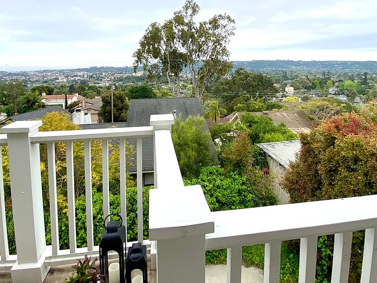 Enchanting 1-Bedroom, 1-Bath Oasis with Stunning Views — Photo 10