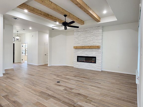 4th image of 718 Eagle Claw Dr