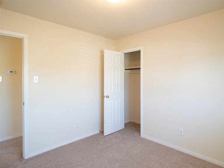 21843 Grassy Hill Ln — Photo 37