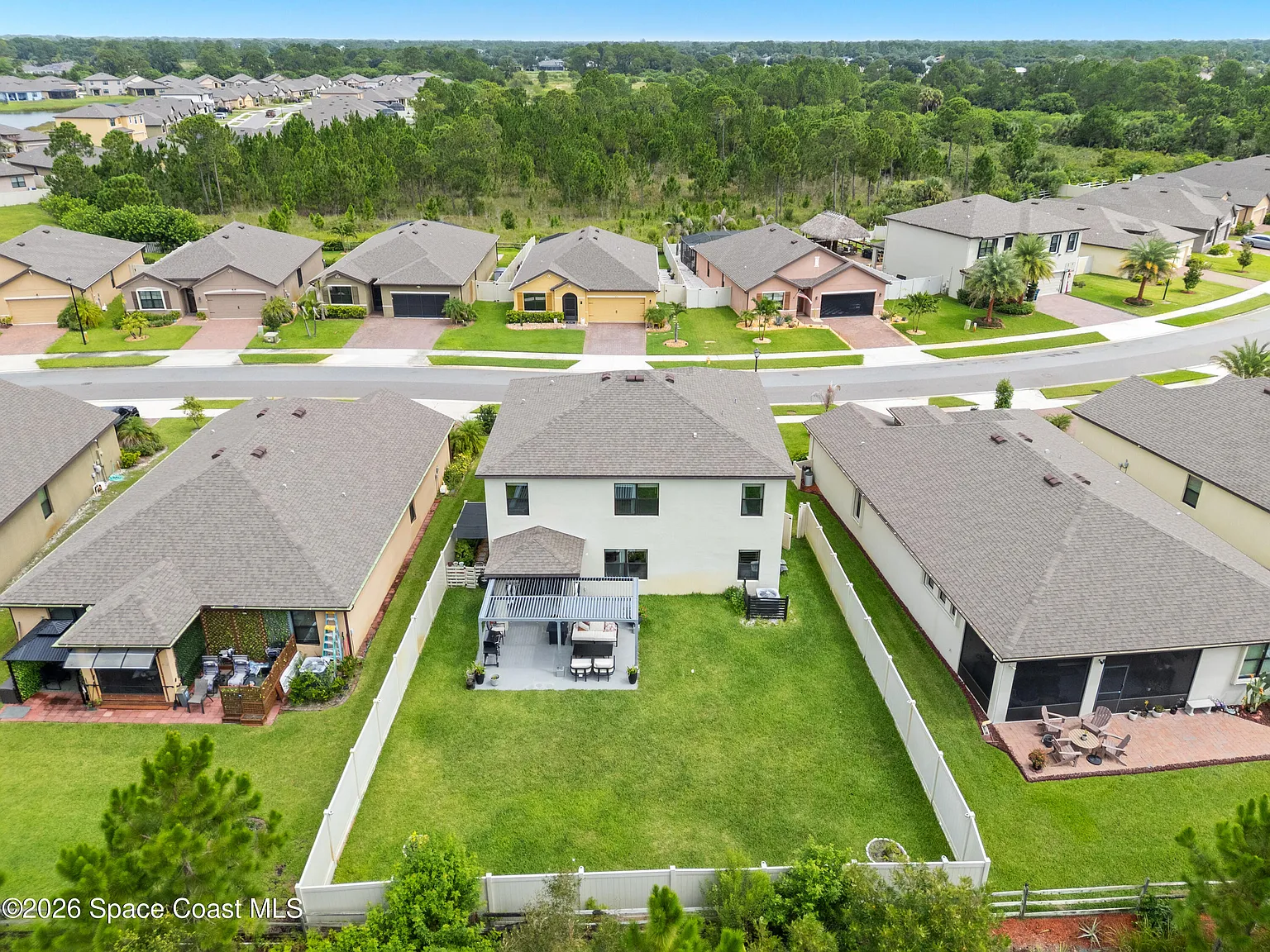 5 bed, 3.0 bath, 2674 sqft, $2,800 — Photo 3