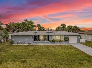 16 Oakland Hills Pl, Rotonda West, FL 33947