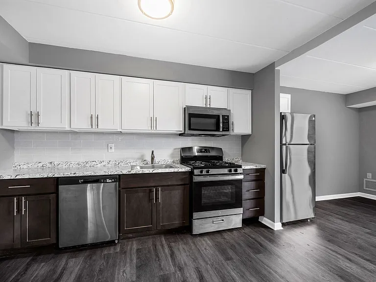 The Revere Apartments — Photo 21