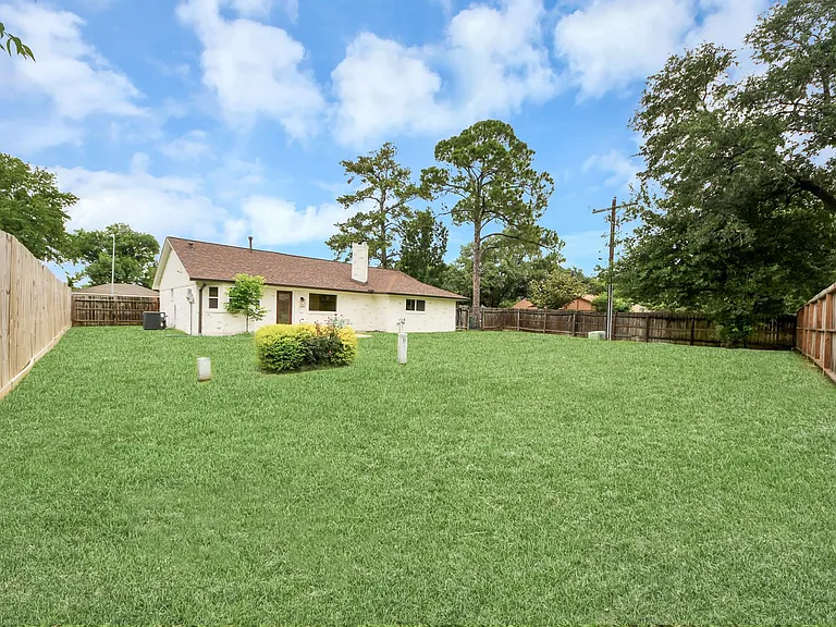7403 Shady Arbor Ln — Photo 39
