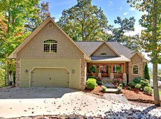 90 Indian Trl, Hayesville, NC 28904